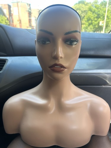 Female wig mannequin - female,
