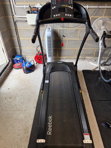Reebok zr8 folding treadmill - zr8,