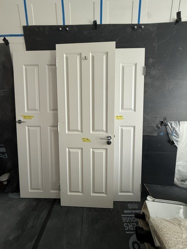 Two fd30 fire doors - fire, 4-panel