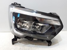 GENUINE 2022 RENAULT MASTER  260107625R FRONT RIGHT HEADLIGHT
