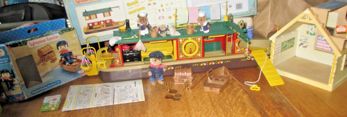 Sylvanian families river - families,