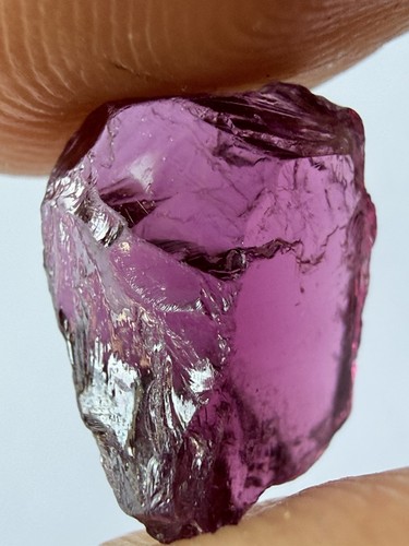 Natural purple garnet - 8.3,