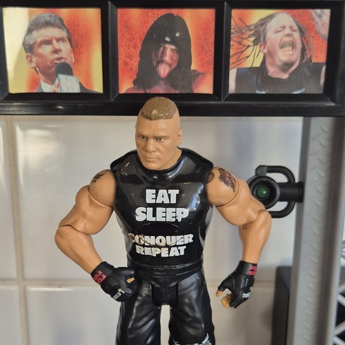 Mattel wwe brock lesnar action - mattel,