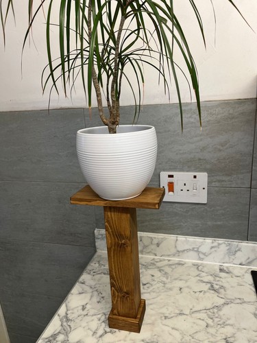 Luxe freestand pedestal - luxe,