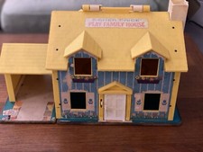 Fisher Price dolls House 1980s