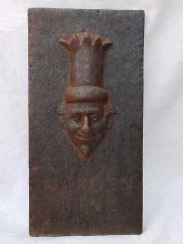 Vintage cast iron garden king - cast,