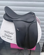 17.5 Inch  Black Wintec