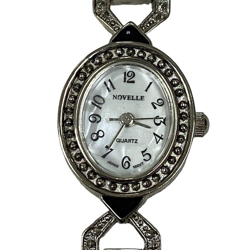Vtg novelle silver tone quartz - tone,