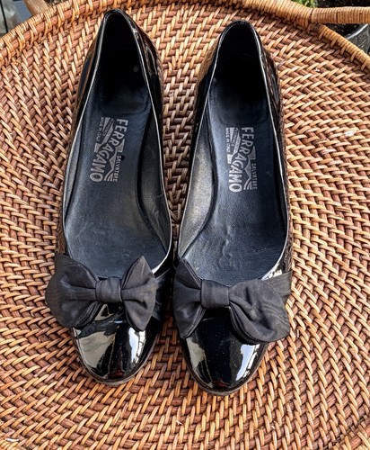 Vtg salvatore ferragamo black - salvatore,
