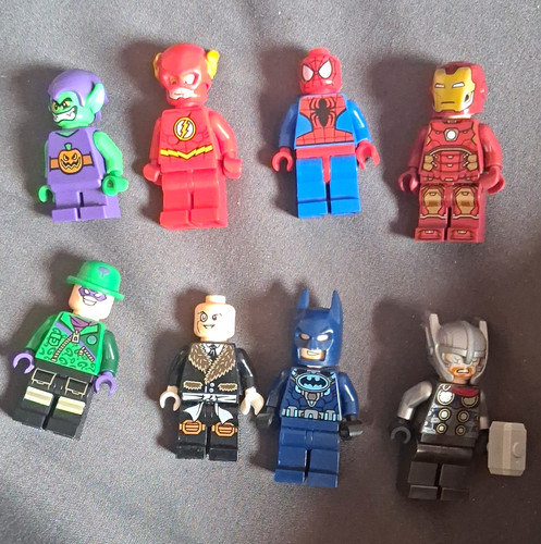 Lego minifigures bundle 8pc - bundle,
