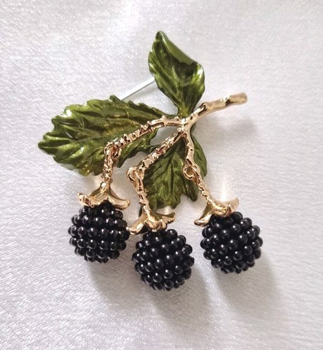 Blackberry fruit brooch - brooch, gold