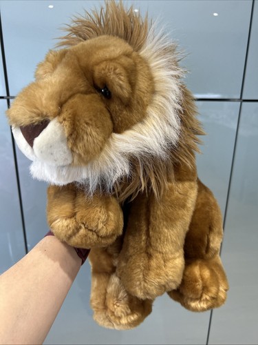 Beautiful large lion - large, keel