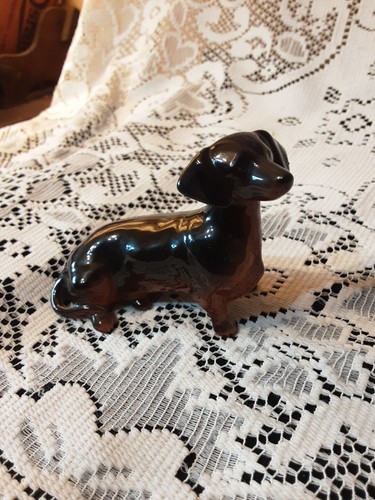 Beswick dog figurine seated - beswick, figurine,