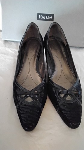Van dal loren - leather, court