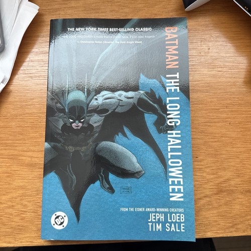 Batman the long halloween dc - batman:,