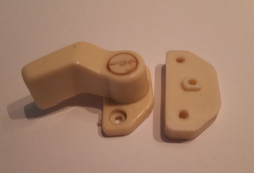 Door latch 2 - 1, door)
