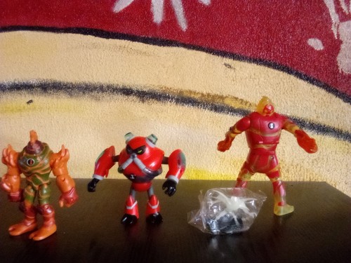Ben alien figures glow in - figures,