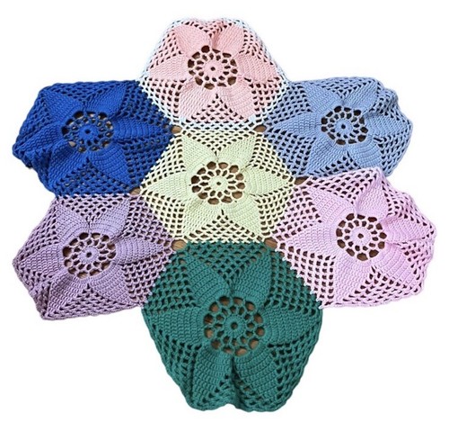Large vintage hand crochet - hand,