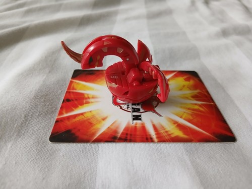 Pyrus dragonoid 540g bakugan - dragonoid,