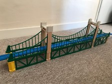 Tomy Trackmaster suspension