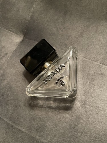 Empty prada paradoxe - empty,
