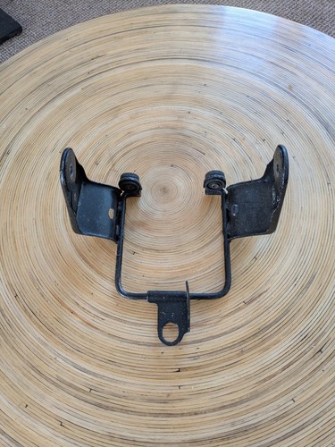 Z750e 1981 headlight bracket - headlight,