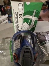 Advantage 3000 Series Model 3200 Twin-Port Full Face Respirator. Size Medium New