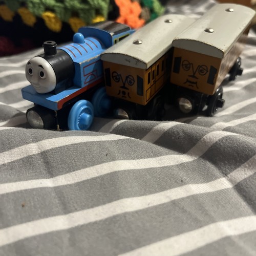 Thomas wooden railway - , annie