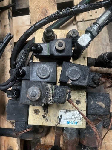 Nifty lift hr17 etn main - hr17, valve