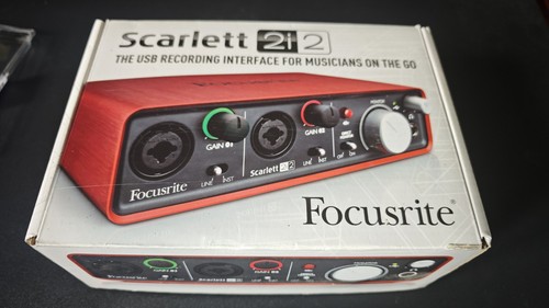 Focusrite scarlett 2i2 - focusrite,