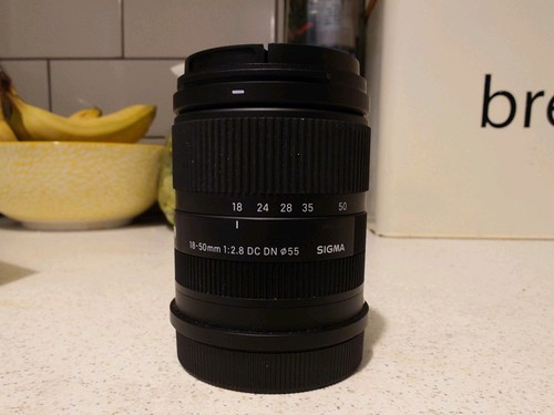 Sigma 50mm dn - f2.8,
