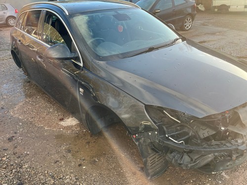 Vauxhall insignia estate 2011 - vauxhall,