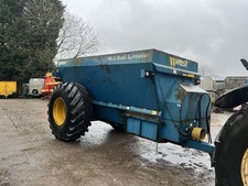 West 1600 Dual Spreader