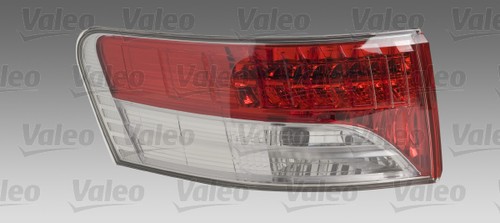 Fits toyota avensis rear light - toyota,