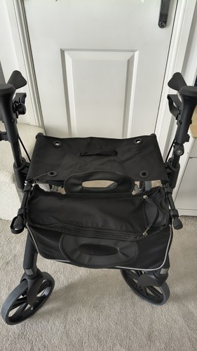 Rollator grey and black - in,