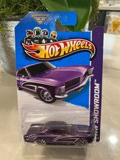 2013 Hot Wheels HW Showroom