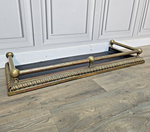 Antique brass fire fender - brass,
