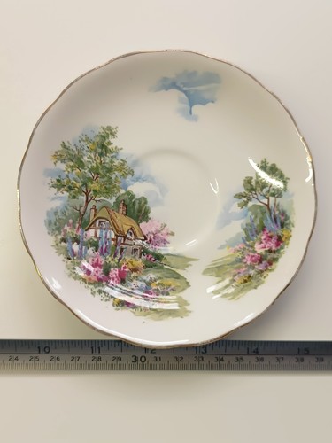 Royal vale bone china saucer - vale,