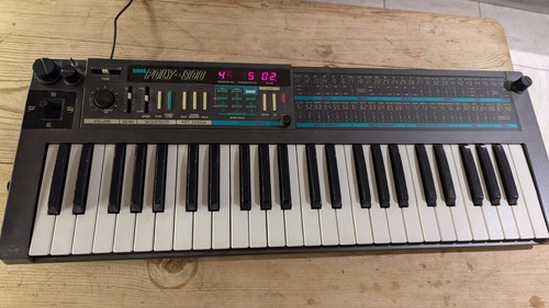 Korg poly 800 synthesizer - poly,