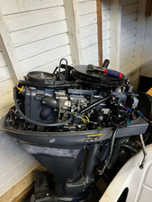 2000 25hp long shaft Yamaha outboard, with Yamaha controls. 