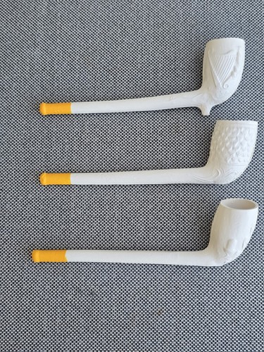 Clay pipes pollock hand - 3x,