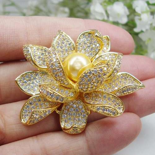 New elegant zircon - zircon, crystal