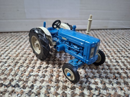Ertl 802 fordson 1963 super - 1963,