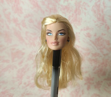 Integrity Toys Fashion Royalty HEAD ONLY w/ earrings excellent condition #5a