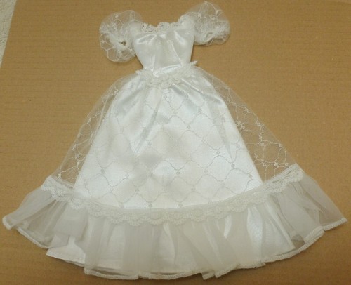 Barbie 1984 wedding - dress,