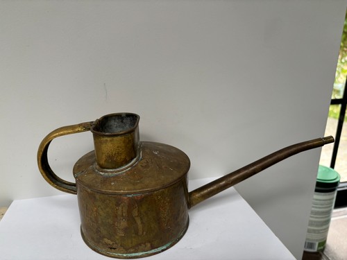 Vintage brass small - ?, watering