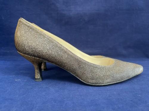 Russell bromley 5 1 - &,