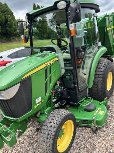 John deere 3045r - deere,