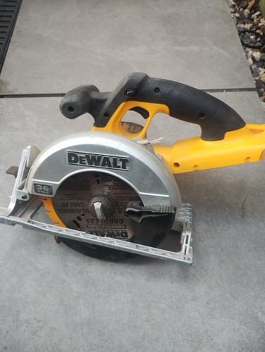 Dewalt dc300 circular saw 36v - saw,