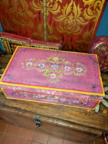 Medium indian vintage hand - indian,
